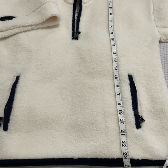 Brooks Brothers NWT  Beautiful Top M -Please See Pics for Measurements 🌻 - Picture 8 of 14